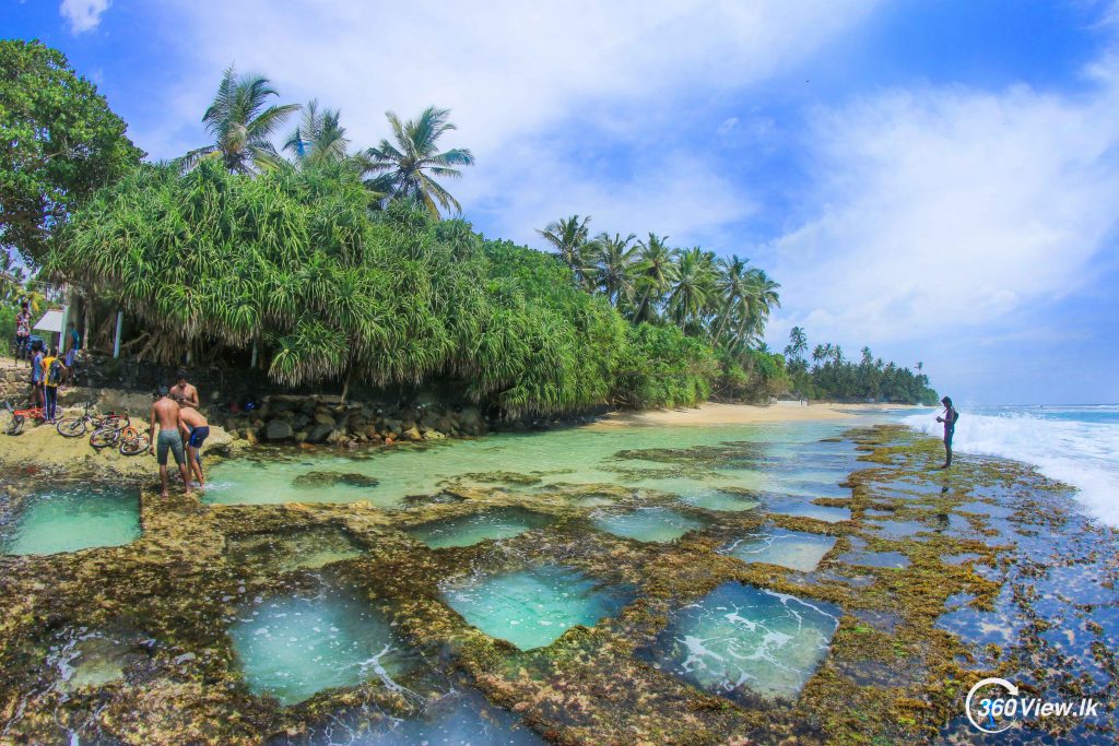 Rock Pools at Thalpe Beach 