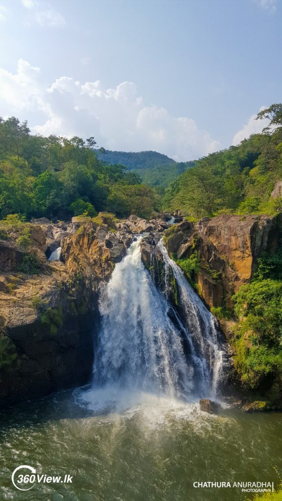 Duwili Ella Waterfall