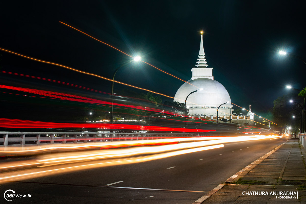 Kalutara Bodhiya at Night